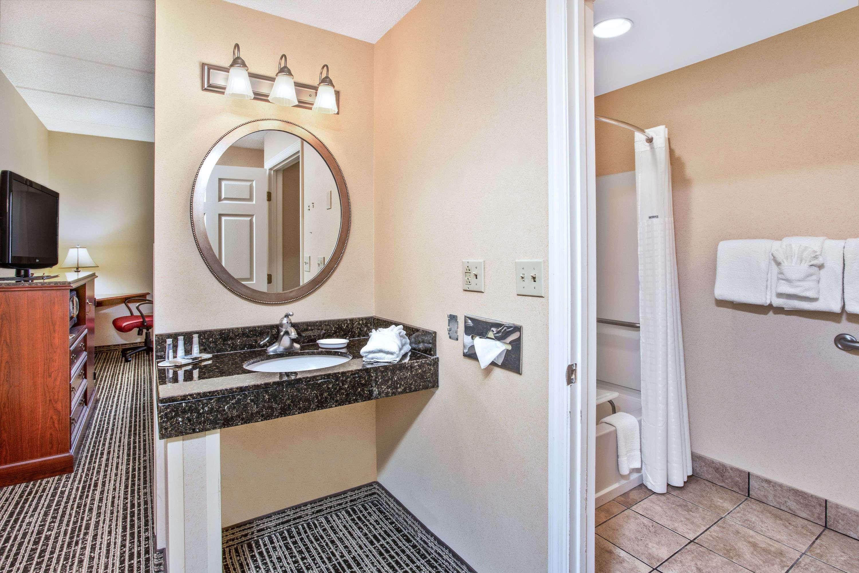 Baymont By Wyndham Knoxville/Cedar Bluff Екстер'єр фото